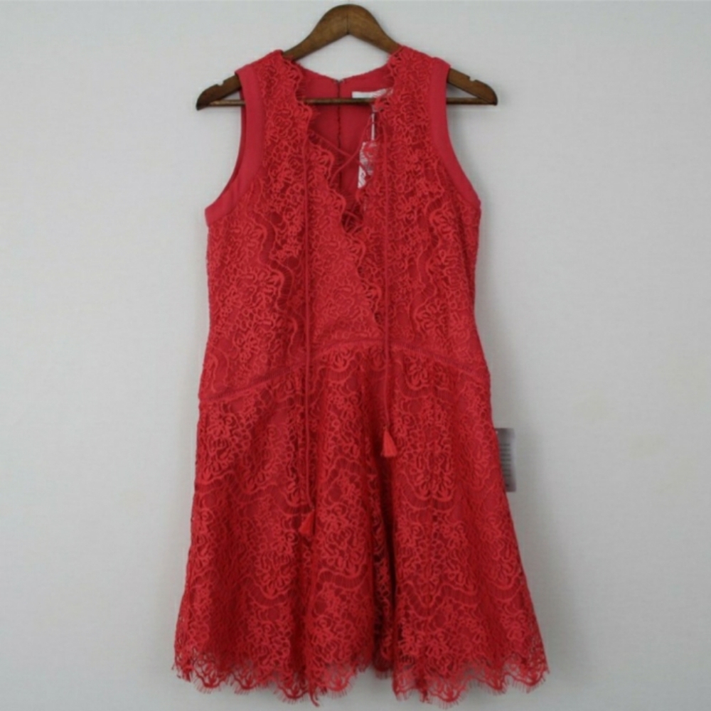 💥⬇️$60 Adelyn Rae Deep Coral Lace Dress M